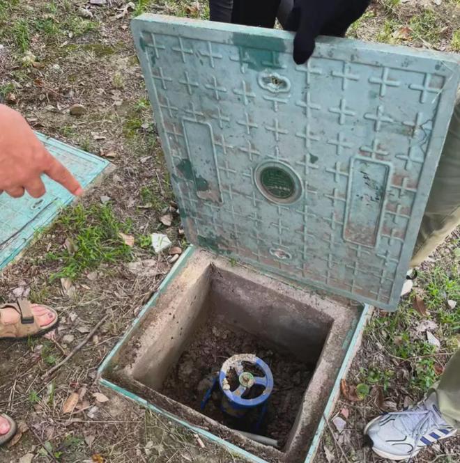 超级大盘近1200万元维修金成了某些人的“提款机”！业委会原主任被抓PG电子麻将胡了太离谱！“小区内竟要修路114公里”5000多户的(图6)